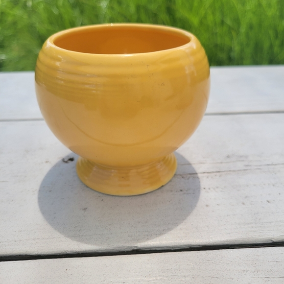 Vintage Fiesta Yellow Marmalade (?) Bowl (no lid) - Picture 4 of 13